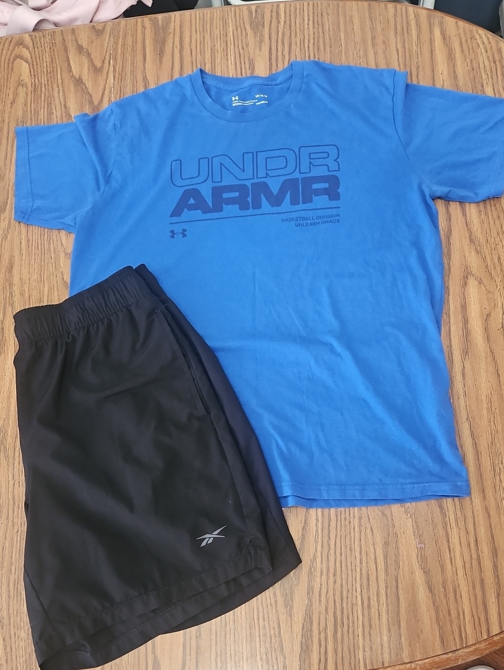 Mens Athletic Shorts & T-shirt